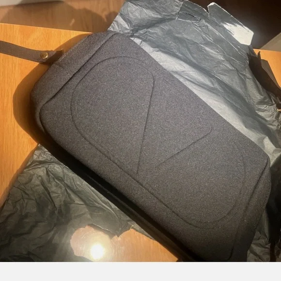 NEW Valentino Black Canvas Studded Makeup Bag  - Travel Pouch - Picture 2 of 6